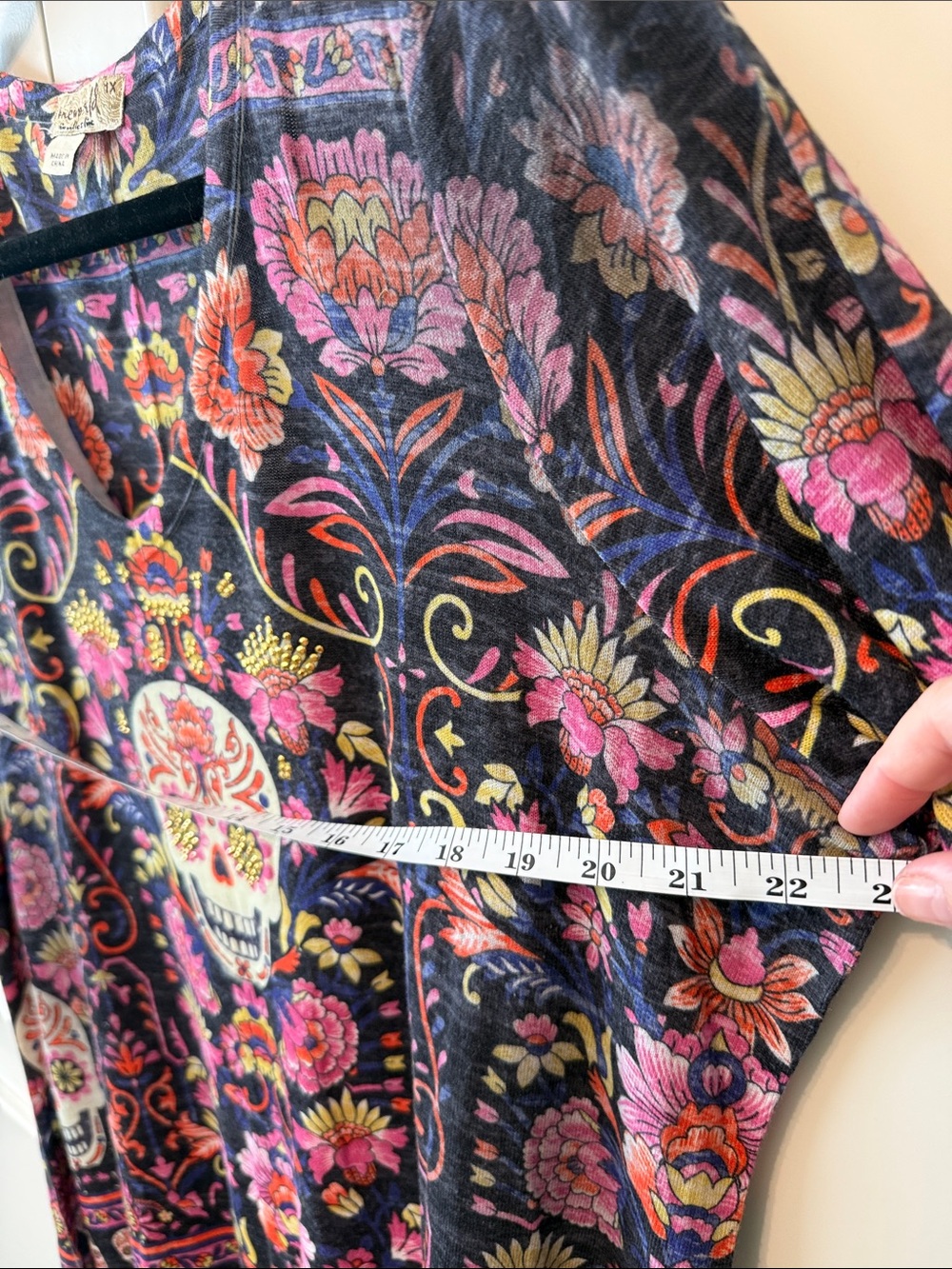 ONE WORLD Black Tunic Top with Pink, Purple & Orange Floral Sugar Skull Design - Picture 7 of 7